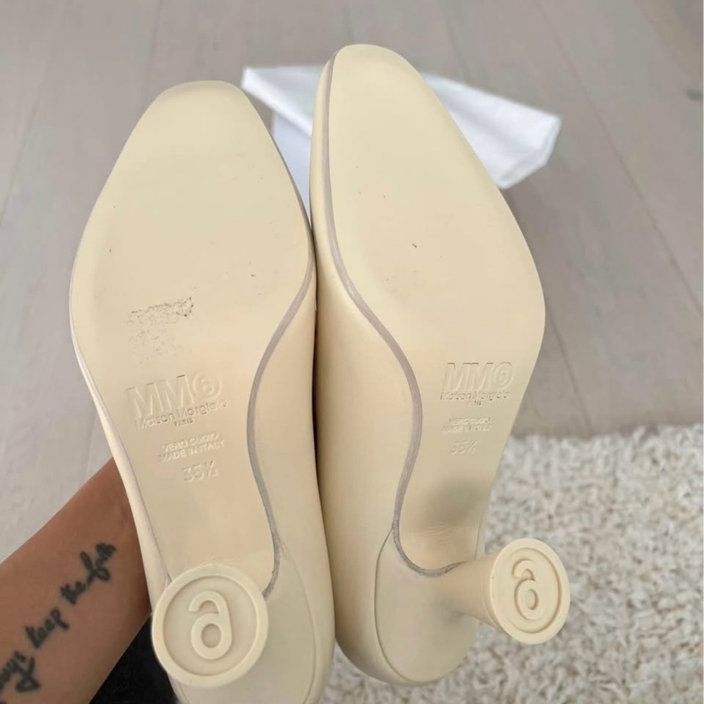 MM6 Maison Martin Margiela Beige Heels - Picture 3 of 3